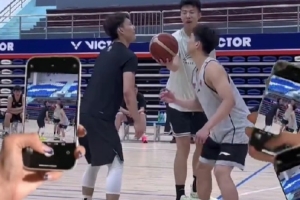 猜猜谁赢了？杜锋晒视频：徐杰VS杨溢打百分 最强