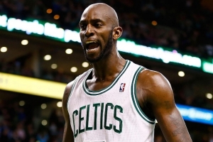 对手球员：你愿意参加我婚礼吗？我想听你的建议 加内特：你滚蛋