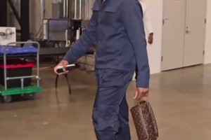 潮男专场！女博主锐评NBA球星穿搭！唐装威少众望所归！