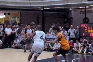 文班轻松隔扣高中生！2米2+的人还有这么强的爆发力又不失灵活性