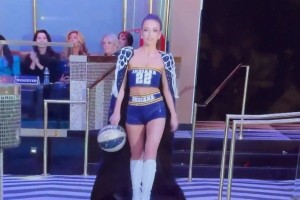 文班18岁的弟弟奥斯卡正效力于法国联赛，跟哥哥比起来很普通