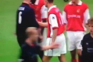 阿莱格里到场观看辛纳和兹维列夫之间的ATP总决赛比赛