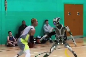 时隔40天复出！杰伦威：受伤这段时间，多少会觉得自己像局外人